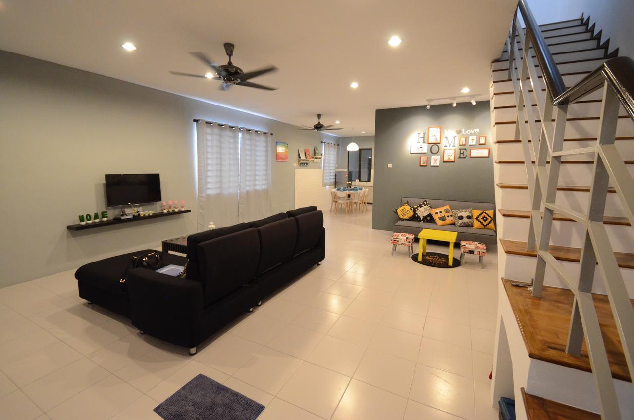 Decozy Homestay อิโปห์ ภายนอก รูปภาพ
