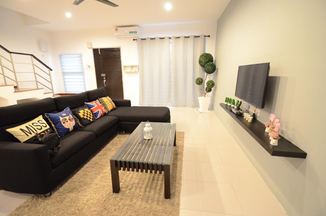 Decozy Homestay อิโปห์ ภายนอก รูปภาพ